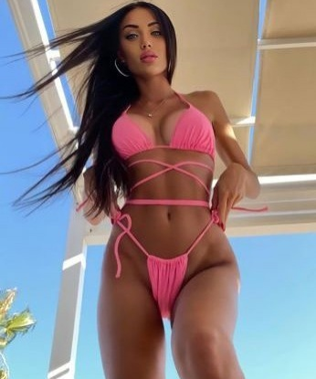 Я настоящая профессионалка, знающая толк в удовольствии. Встретимся в Москве и окунемся в мир страсти и наслаждения. Мои услуги разнообразны: от классического секса до ролевых игр и экспериментов. 🌟 Позволь мне стать твоей фантазией на время, и я обещаю, что ты не пожалеешь. Мои отзывы говорят сами за себя - мои гости возвращаются снова и снова. Посмотри мои фото и увидишь, какая я прекрасная и сексуальная. Ты заслуживаешь самых ярких моментов, и я сделаю все возможное, чтобы ты получил удовольствие, о котором всегда мечтал. Доверься мне и приходи в мой уютный и романтичный уголок в Москве. Вместе мы создадим незабываемые воспоминания. Жду тебя, мой господин! 😘 10537, 24 года